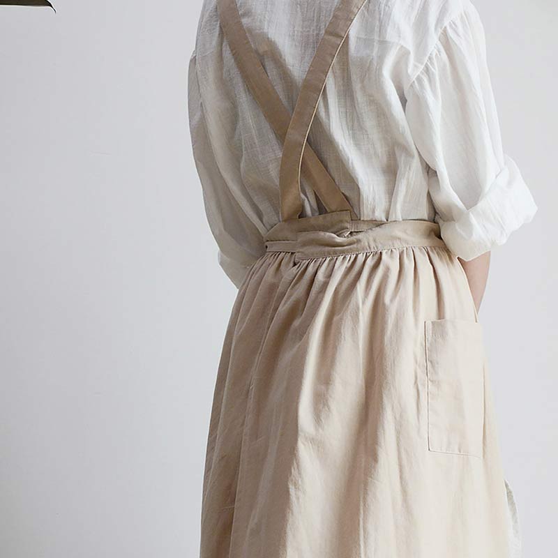 ChefMate Waterproof Cotton Apron — Practical Front Pockets, Crossback Design