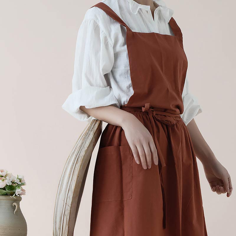 ChefMate Waterproof Cotton Apron — Practical Front Pockets, Crossback Design