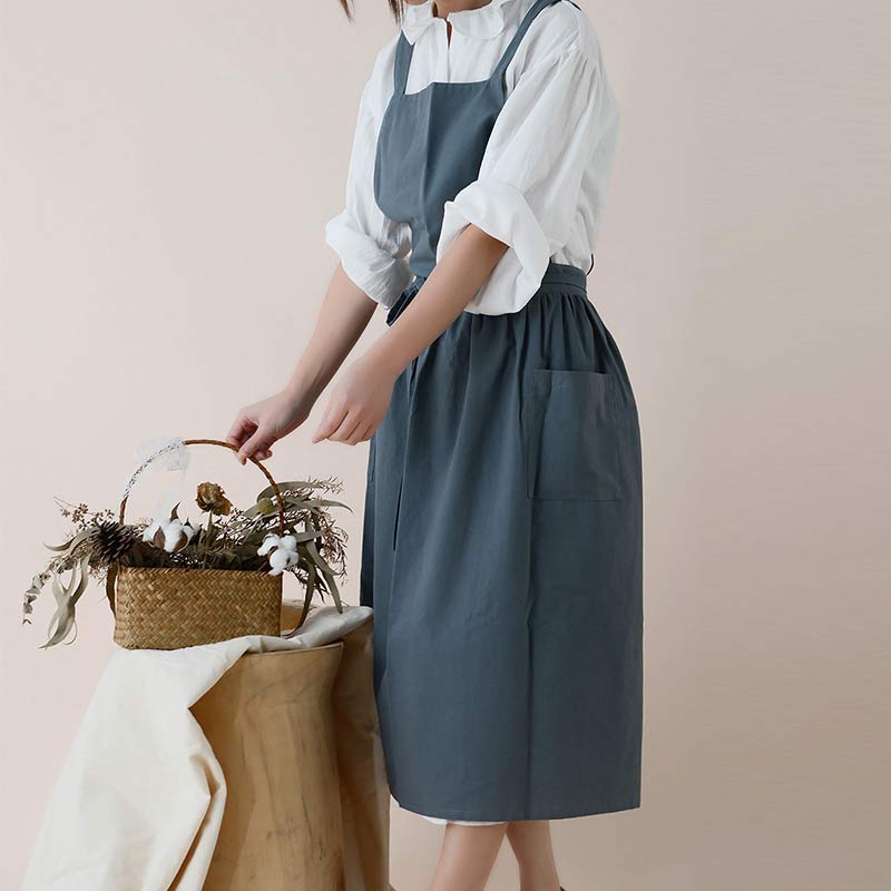 ChefMate Waterproof Cotton Apron — Practical Front Pockets, Crossback Design