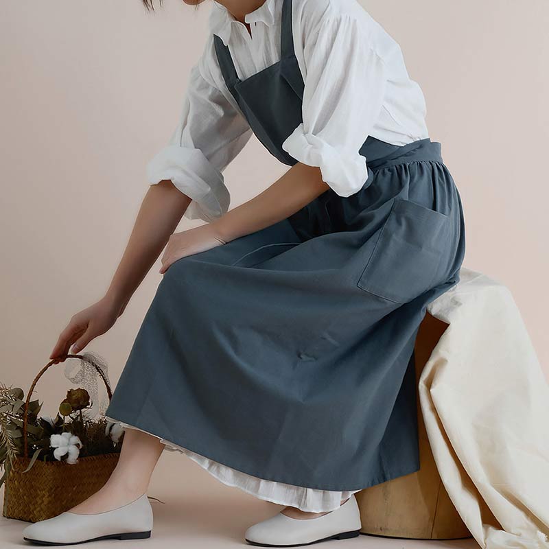 ChefMate Waterproof Cotton Apron — Practical Front Pockets, Crossback Design