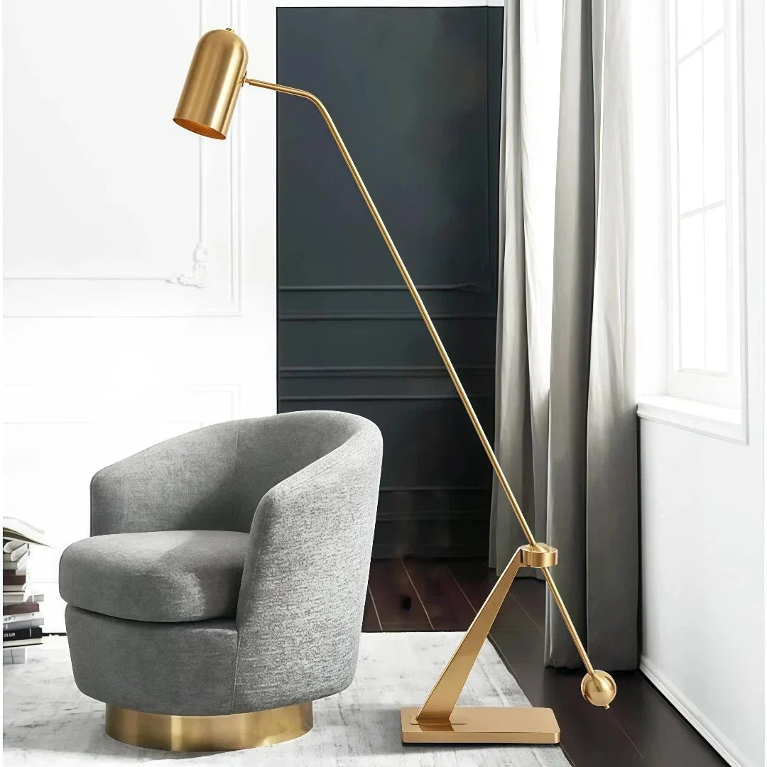 Minimalistische dimmbare goldene Metall-Stehlampe fürs Wohnzimmer | boxzora