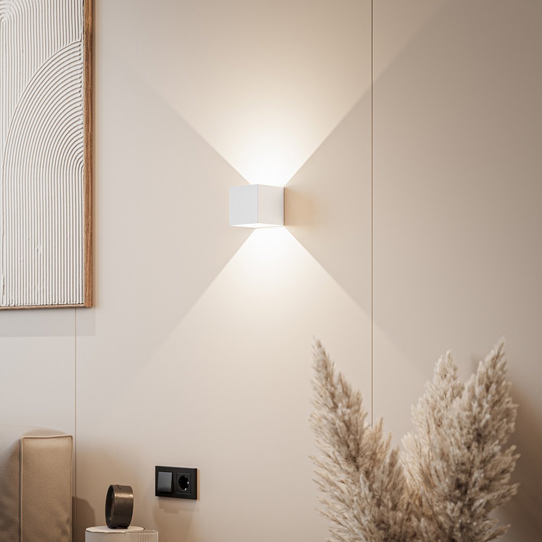 Moderne LED-væglampe fra Garduru — energieffektivt, alsidigt design